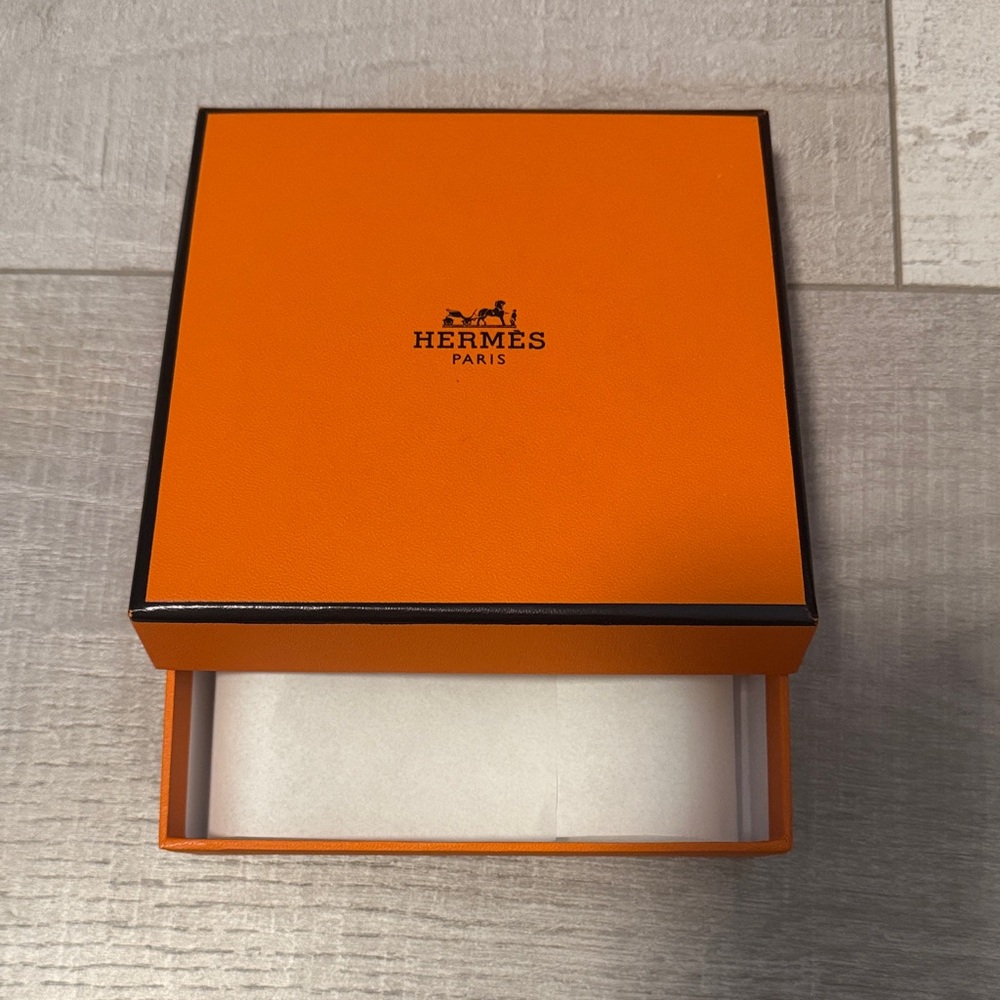 Hermes Orange Box